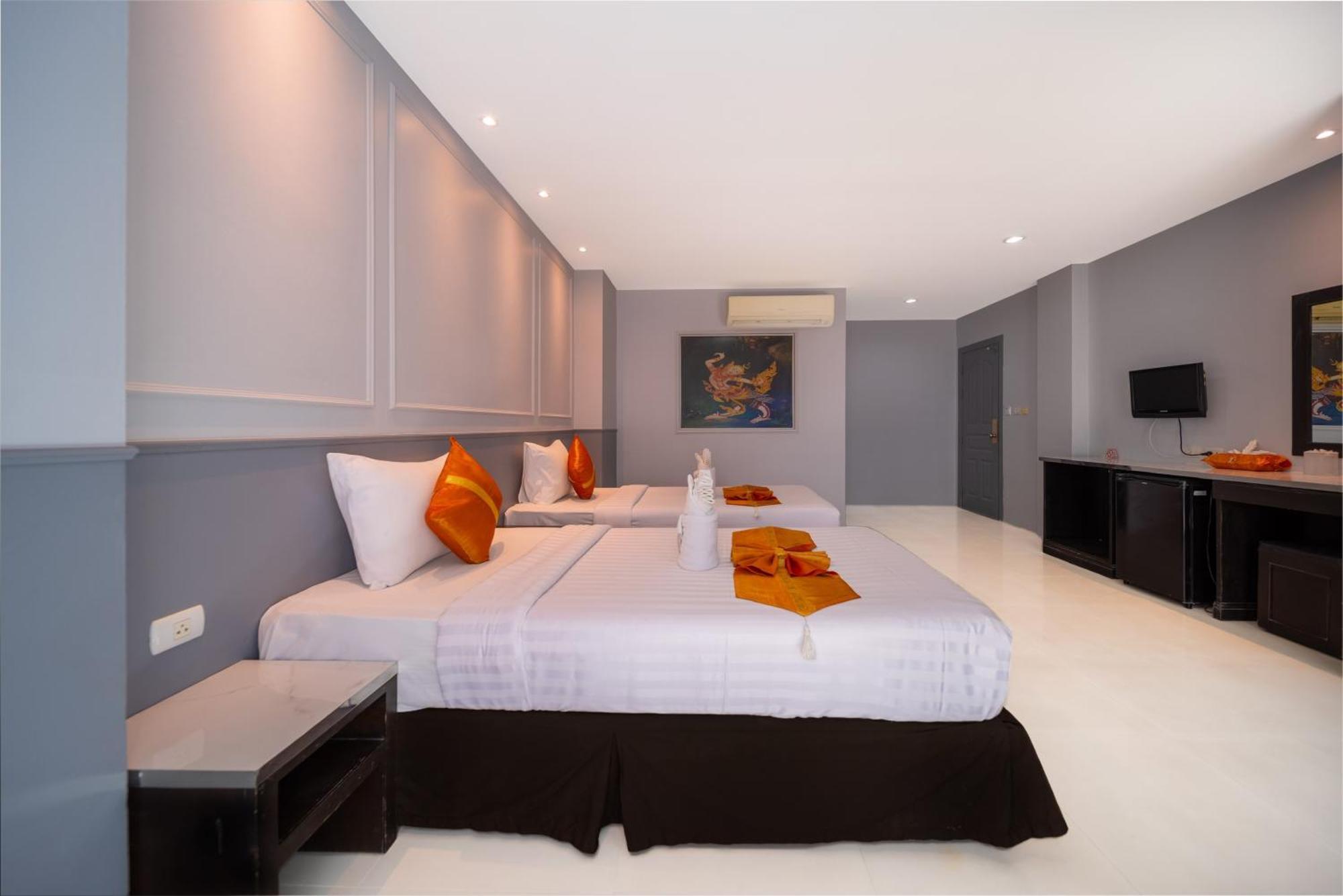 Fundee Boutique Hotel Patong Exterior photo